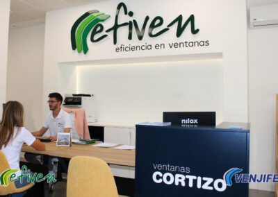 Eficiencia en Ventanas Exposición de ventanas de PVC en Albacete