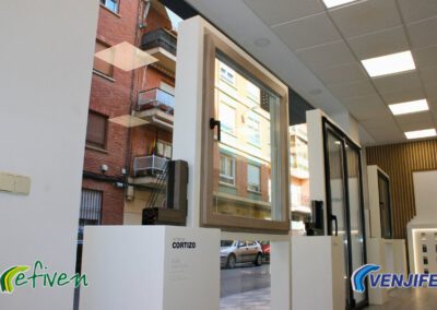 Exposición de ventanas de PVC en Albacete